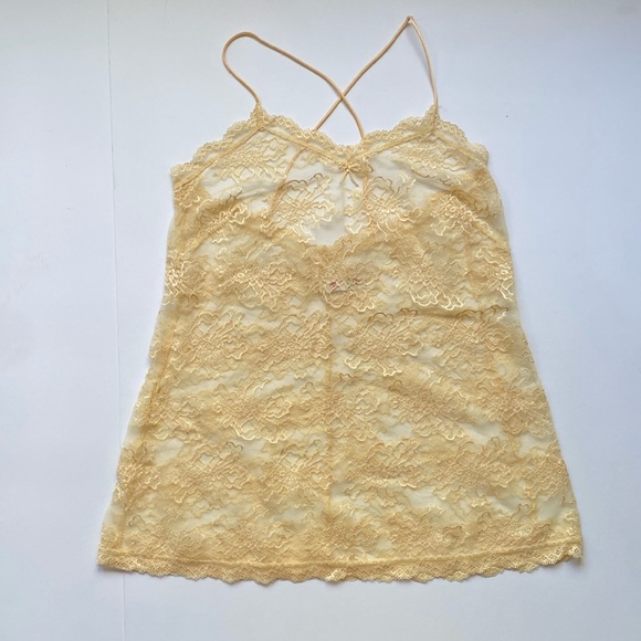 Rein Pale Yellow Lace Negligee New without tags